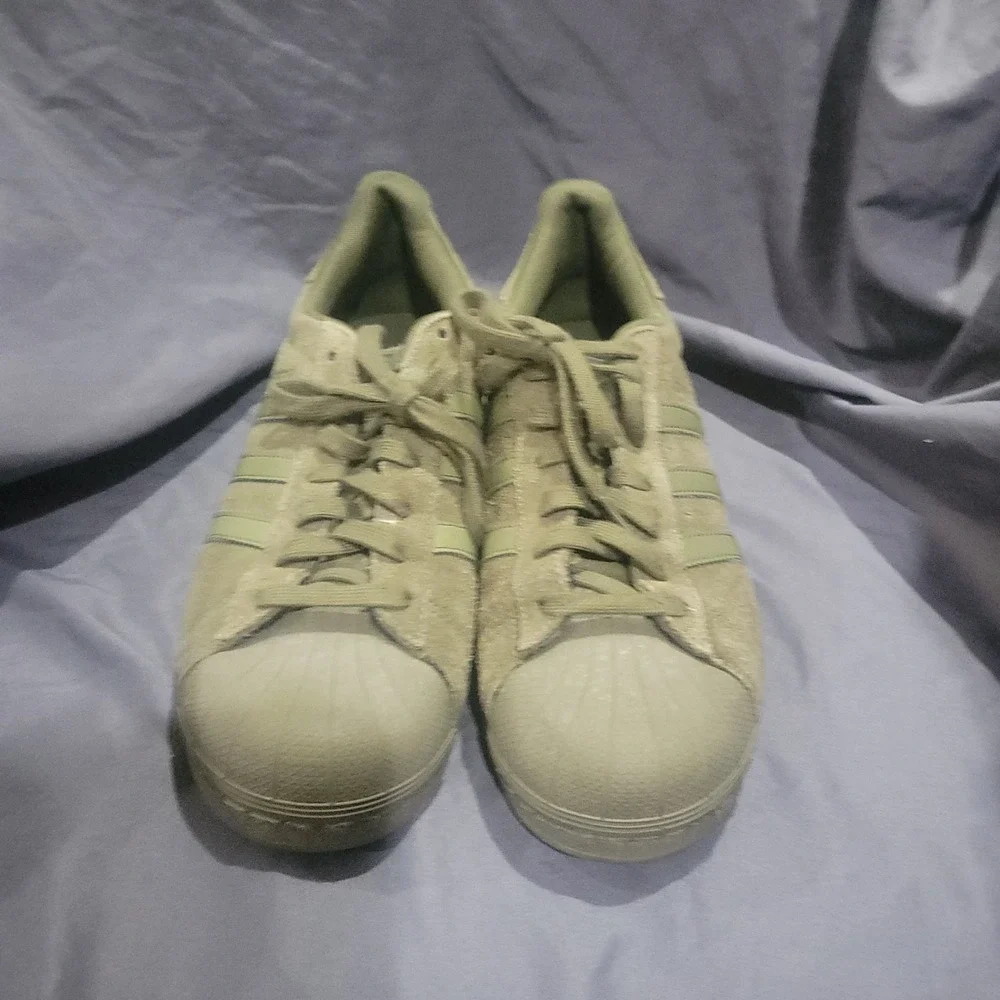 Adidas Superstar Green Suede Low Top Sneakers Lace Up Rubber Sole Size 11
